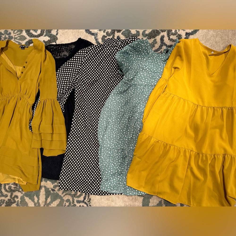 Lot Of Dresses Size Small And Med (very Flowy)